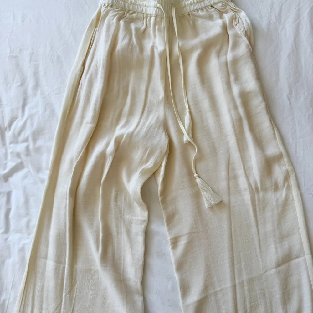 Monday Swimwear Tahiti Pant (Ivory, Petite) - Picture 7 of 7